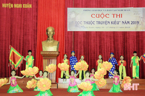 Học sinh, giáo viên Nghi Xuân thi đọc thuộc truyện Kiều