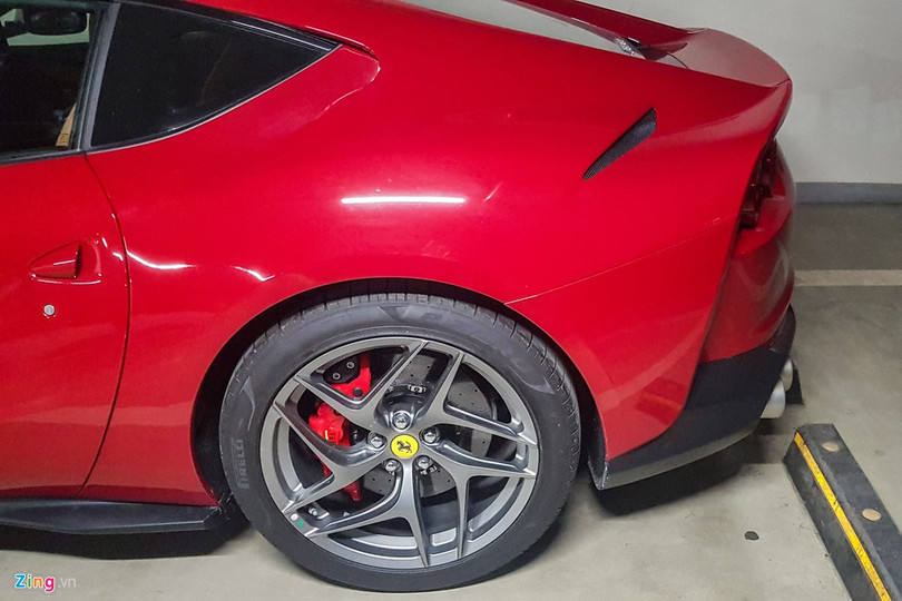 Hình ảnh Ferrari 812 Superfast đầu tiên về Việt Nam