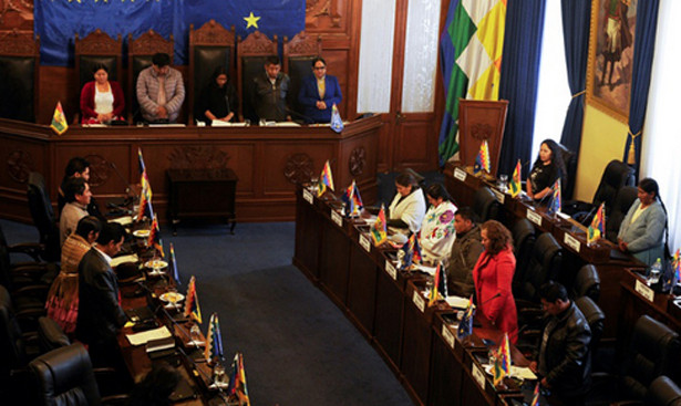 Bolivia ra dự luật ngăn cựu tổng thống Morales tranh cử