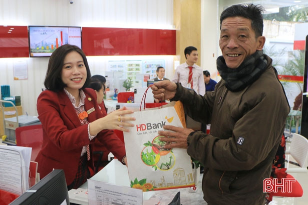 HDBank Hà Tĩnh khai trương trụ sở mới