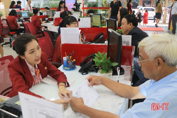 HDBank Hà Tĩnh khai trương trụ sở mới