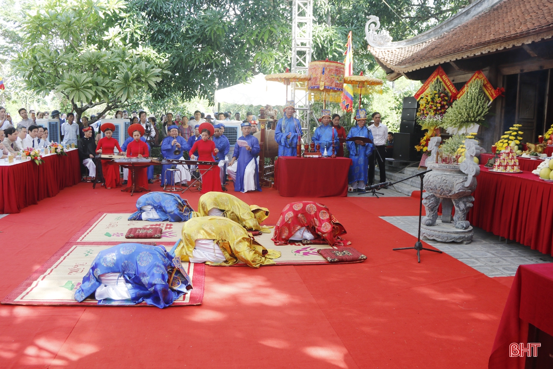 Trang nghiêm Lễ giỗ lần thứ 200 của Đại thi hào Nguyễn Du