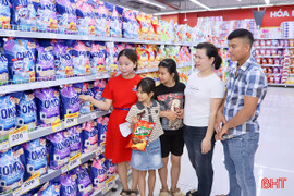 Thương mại - dịch vụ ghi dấu ấn tăng trưởng tích cực