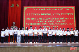 Đức Thọ tuyên dương 452 học sinh, giáo viên xuất sắc