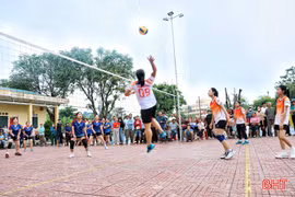 Sôi nổi các giải thể thao chào mừng khai trương du lịch biển Hà Tĩnh