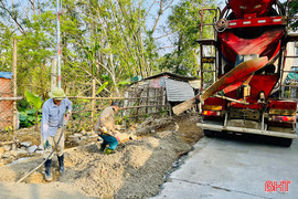 Mừng Đại hội XIV của Đảng, người dân tiên phong hiến đất mở rộng đường