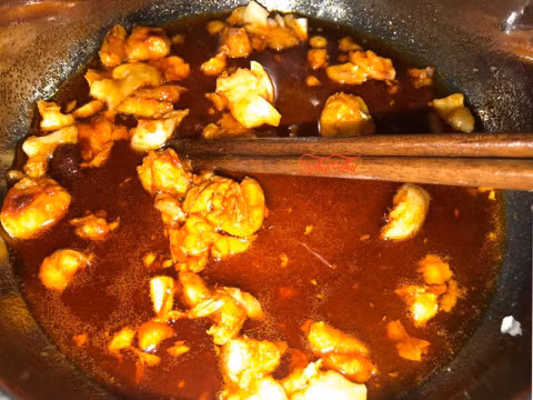 mua dong lanh roi nau lau mam mien tay gay nghien dai ca nha nao