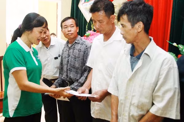 vinamilk ho tro 400 trieu cho nguoi dan ha noi anh huong lu lut