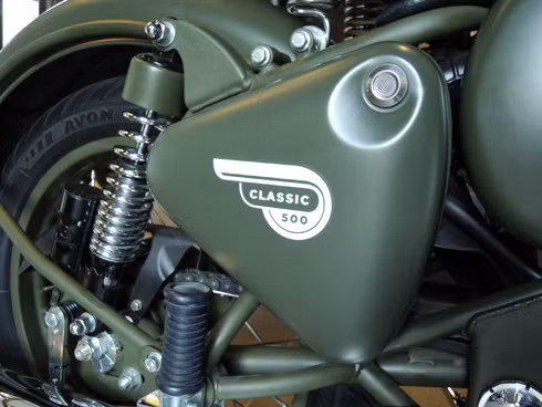 royal enfield classic 500 moto 500 phan khoi re nhat viet nam