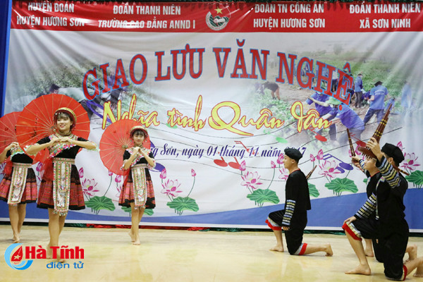 dac sac dem giao luu van nghe nghia tinh quan dan