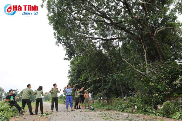 dac sac dem giao luu van nghe nghia tinh quan dan