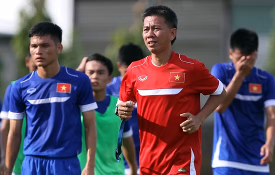 hlv hoang anh tuan chot danh sach u19 viet nam