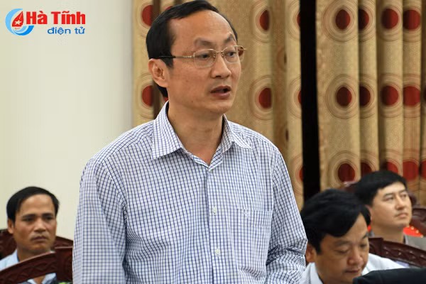 bi thu tinh uy le dinh son mot bo phan can bo thieu quyet liet ngai va cham trong xay dung ntm