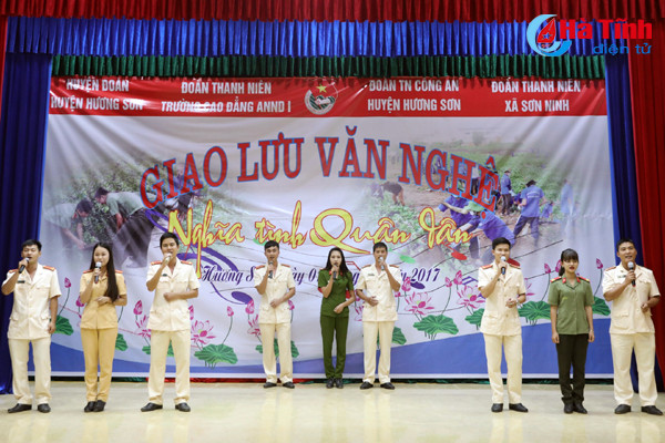 dac sac dem giao luu van nghe nghia tinh quan dan