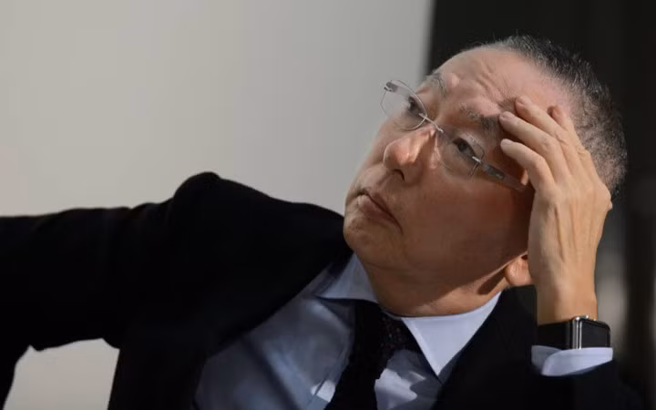 chan dung ong chu uniqlo giau co bac nhat nhat ban