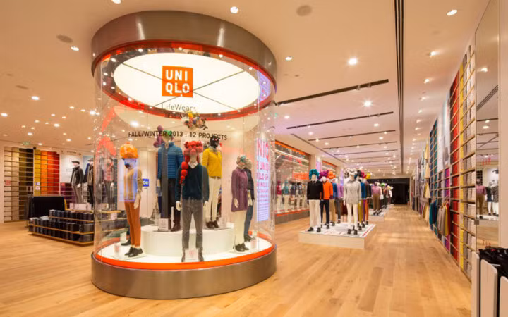 chan dung ong chu uniqlo giau co bac nhat nhat ban