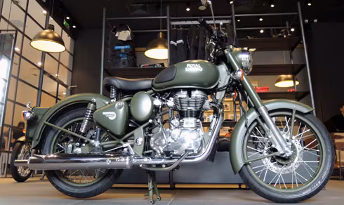 royal enfield classic 500 moto 500 phan khoi re nhat viet nam