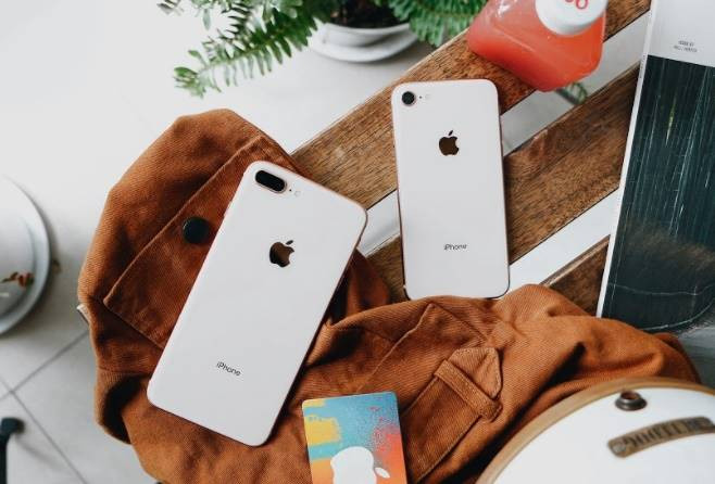 Bộ đôi iPhone 8 và 8 Plus iphone 8 8 plus danh cho thi truong viet nam chinh thuc ban tu 10 11