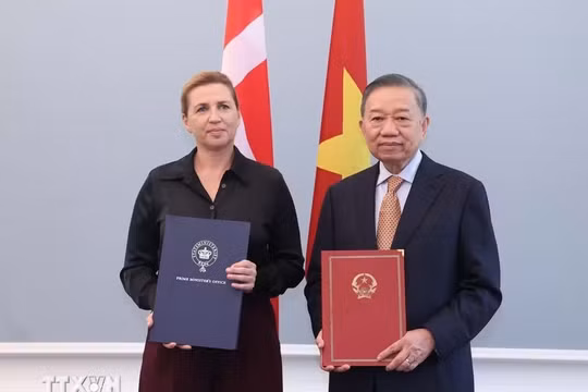 Tuyên bố chung về việc thiết lập quan hệ Đối tác chiến lược toàn diện Việt Nam-Đan Mạch
