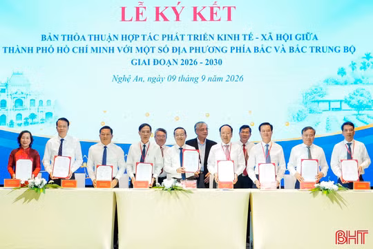 Ký hợp tác phát triển giữa TP Hồ Chí Minh với Hà Tĩnh và một số địa phương 