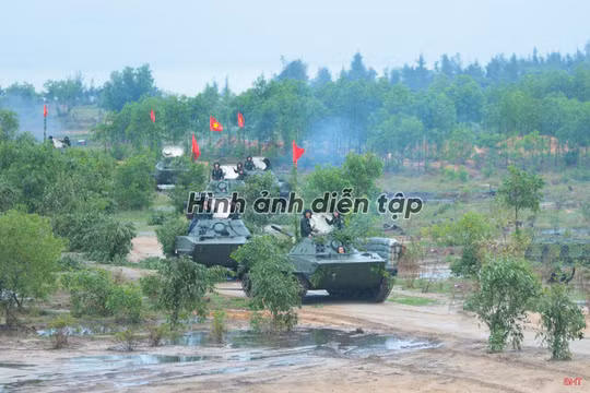 Hà Tĩnh tổ chức thực binh bắn đạn thật trong diễn tập khu vực phòng thủ