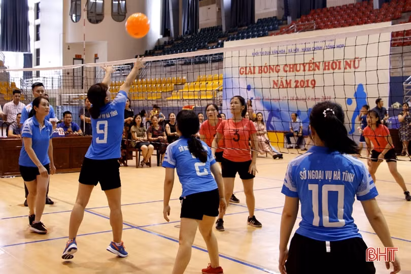 Sở LĐ-TB&XH Hà Tĩnh vô địch Giải bóng chuyền hơi nữ Khối VHXH - Hành chính tổng hợp