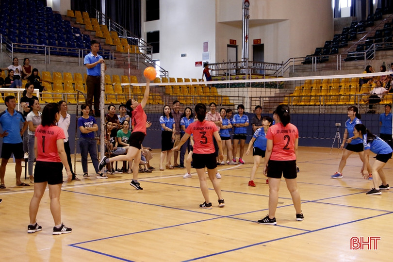 Sở LĐ-TB&XH Hà Tĩnh vô địch Giải bóng chuyền hơi nữ Khối VHXH - Hành chính tổng hợp