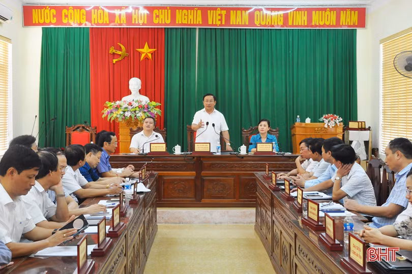 37 vụ việc với 145 lượt người đăng ký tại phiên tiếp dân thường kỳ tháng 8 của lãnh đạo Hà Tĩnh