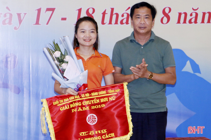 Sở LĐ-TB&XH Hà Tĩnh vô địch Giải bóng chuyền hơi nữ Khối VHXH - Hành chính tổng hợp