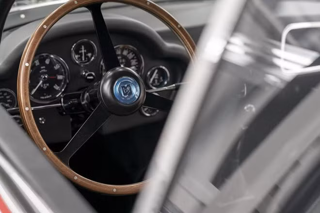 Siêu xe đắt nhất lịch sử Aston Martin bắt đầu được sản xuất