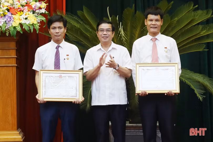 Khẩn trương tuyển đủ giáo viên mầm non, tiểu học theo biên chế được giao