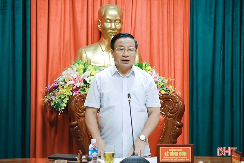 Phát huy tiềm năng, lợi thế về con người, tạo động lực để đội ngũ trí thức tiếp tục cống hiến