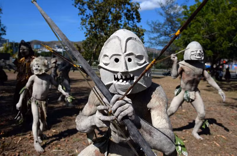 Những bộ lạc với phong tục độc đáo sống tách biệt với thế giới