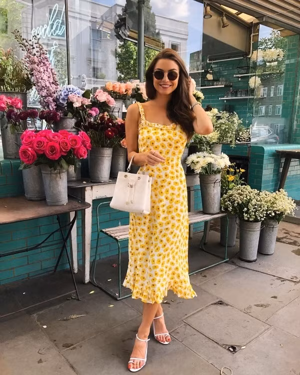 Loạt bí quyết mix đồ đẹp quên sầu trong những ngày mưa nắng thất thường