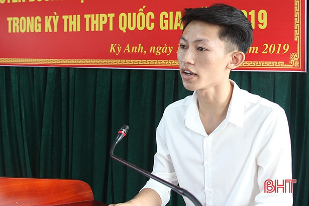 Kỳ Anh tuyên dương 21 học sinh đạt thành tích cao Kỳ thi THPT Quốc gia