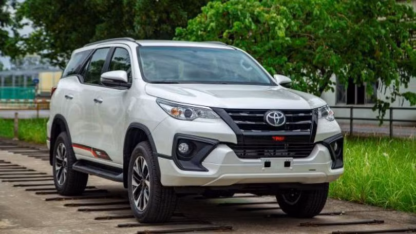 SUV 7 chỗ tầm giá 1 tỷ đồng đua nhau giảm giá, cao nhất 100 triệu đồng