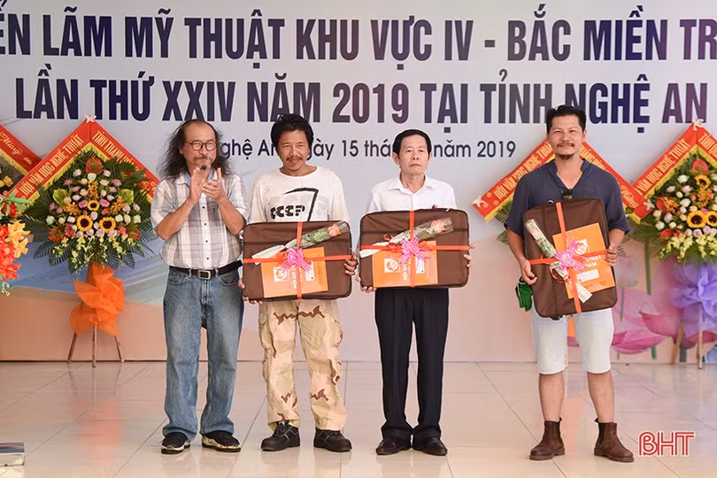 Triển lãm Mỹ thuật Bắc miền Trung lần thứ 24 thiếu vắng đề tài xây dựng nông thôn mới