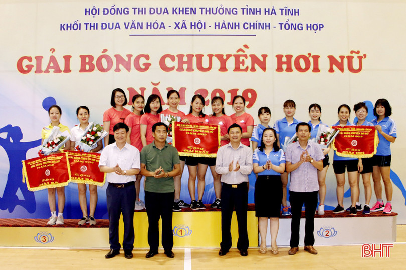 Sở LĐ-TB&XH Hà Tĩnh vô địch Giải bóng chuyền hơi nữ Khối VHXH - Hành chính tổng hợp