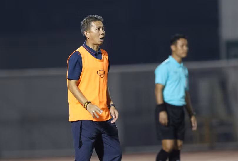 U18 Việt Nam thua bạc nhược U18 Campuchia, HLV Hoàng Anh Tuấn từ chức