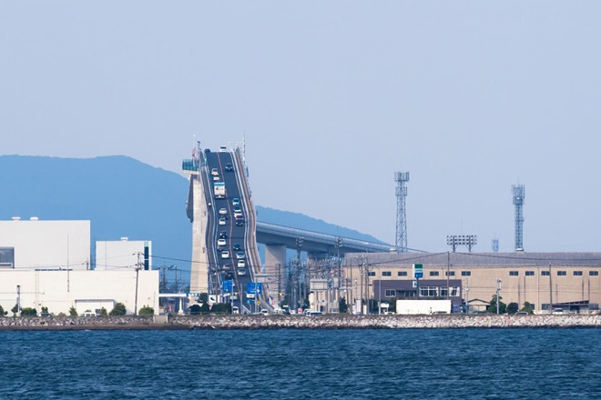 Cây cầu đáng sợ nhất Nhật Bản thực chất là một ‘cú lừa’?