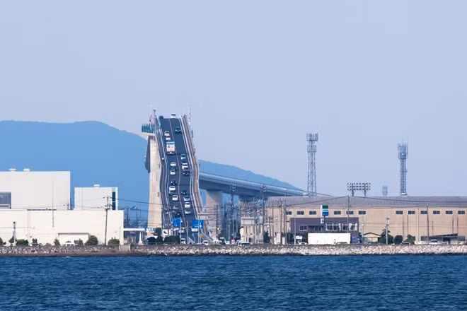 Cây cầu đáng sợ nhất Nhật Bản thực chất là một ‘cú lừa’?