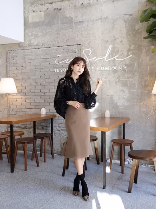 Phối trang phục cho cả tuần với tông trầm