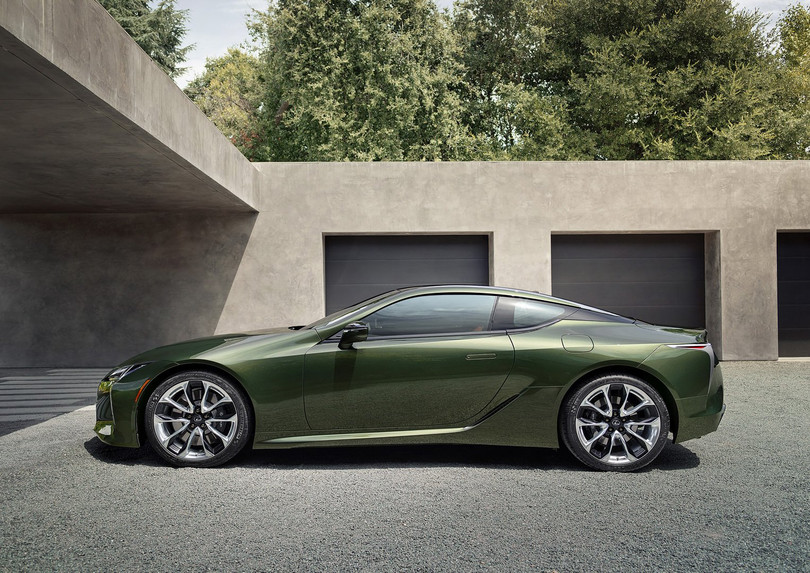 Lexus LC 500 Inspiration 2020 phiên bản màu xanh lá cây siêu độc ra mắt