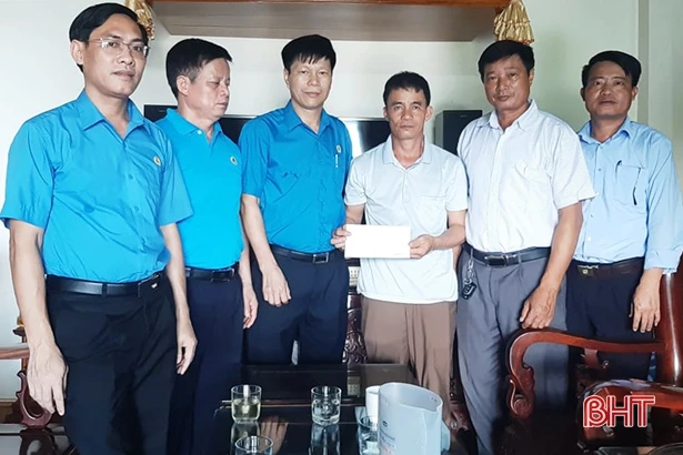 Bất cập khi tổ chức Đảng chuyển đi, tổ chức đoàn thể vẫn “ở lại”