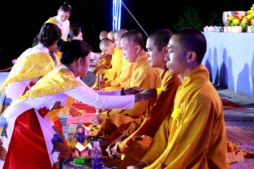 Đến chùa Hữu Lạc lặng nghe chữ “Hiếu”