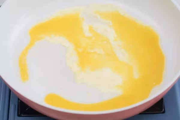 “Sốt xình xịch” công thức làm cơm rang mà chẳng cần đến cơm khiến ai cũng tò mò