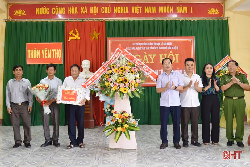 Lãnh đạo tỉnh chung vui “Ngày hội toàn dân bảo vệ an ninh Tổ quốc” tại Lộc Hà