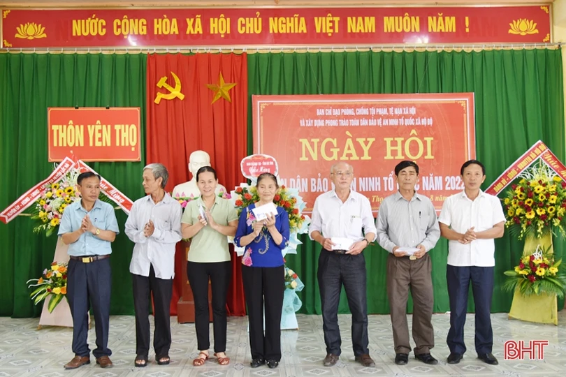 Lãnh đạo tỉnh chung vui “Ngày hội toàn dân bảo vệ an ninh Tổ quốc” tại Lộc Hà
