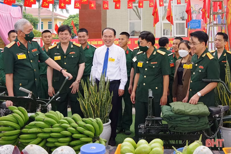 Nâng cao chất lượng, hiệu quả công tác Đoàn và phong trào thanh niên trong LLVT Quân khu 4