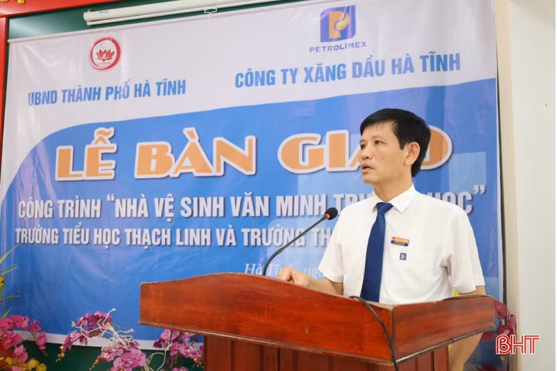 Bàn giao 2 công trình “Nhà vệ sinh văn minh trường học” tại TP Hà Tĩnh